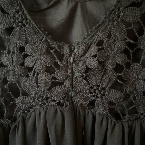 Black Lace Maxi Dress - Picture 4 of 10